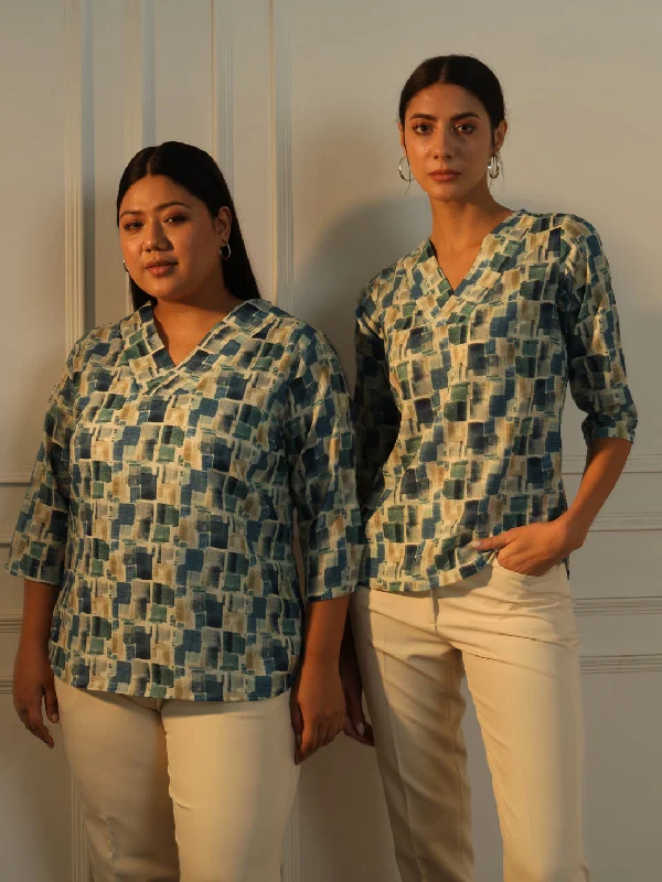 Regular Fit Printed V-Neck Top - Blue and Green Sporty Women's Tennis