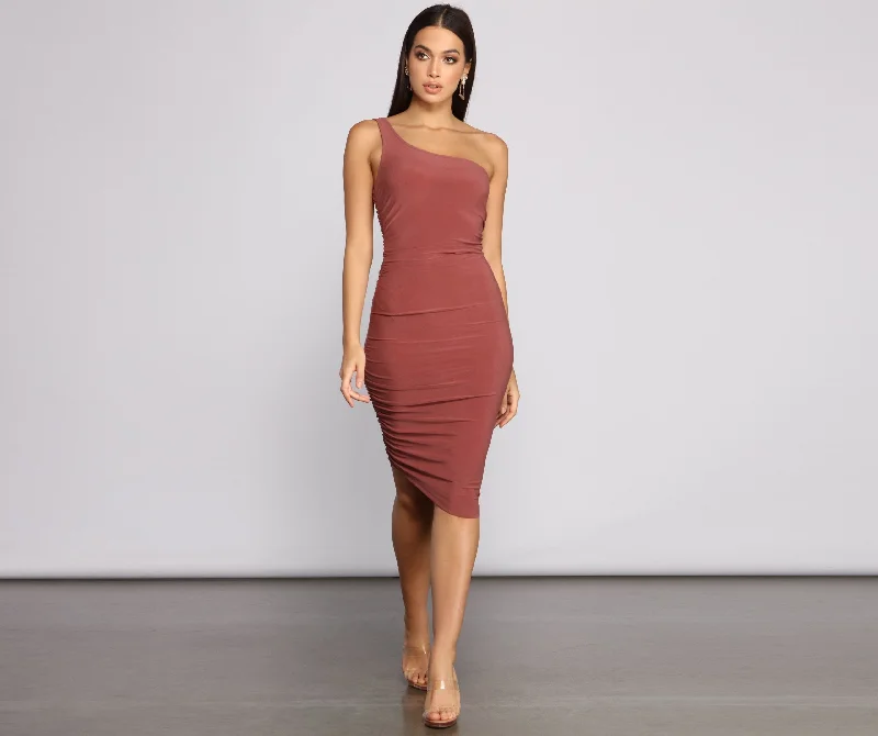 Ruched Stunner One Charming Shoulder Midi Dress French
