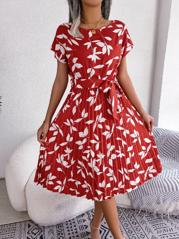 Printed Round Neck Short Sleeve Pleated Dress Youthful Women's Pop