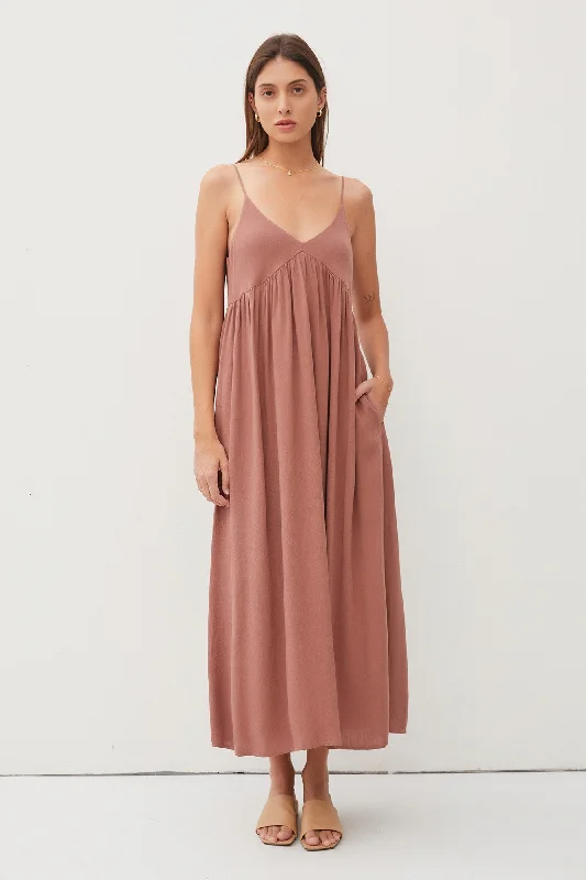 Mocha V-Neck Sleeveless Midi Dress garde