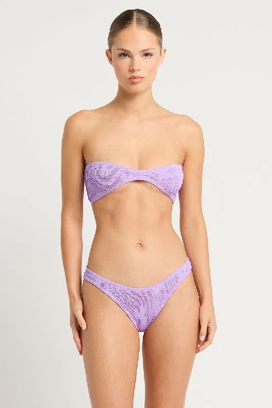 Layla Crop Laid - back Women's Vibe
