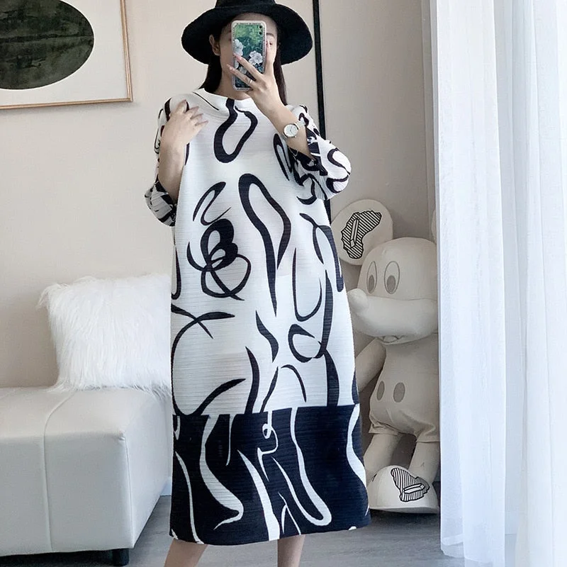 Miyake Pleated Printed Three-quarter Sleeves Midi Dress Athletic Women's 