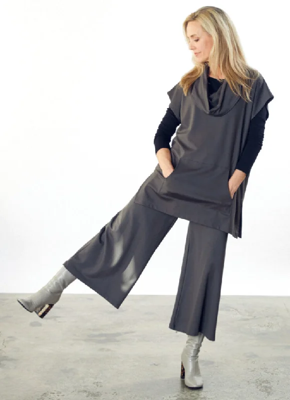 Bryn Walker, 21156 Pocket Poncho, Modal Ponte Trendy Women's Oversized