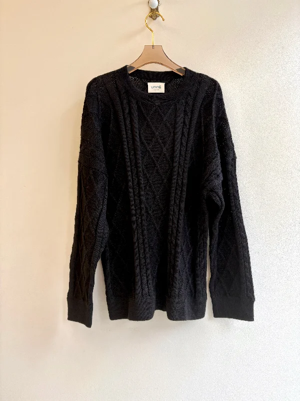 Oversized Black Alpaca Cable Knit Sweater (Unisex) Sporty Women's Tennis