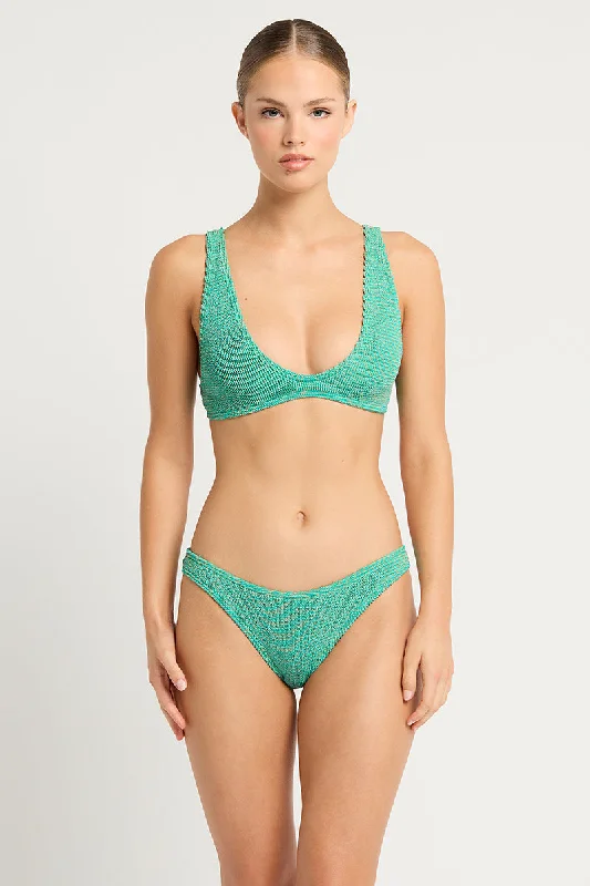 Scout Crop Bold Women's Statement