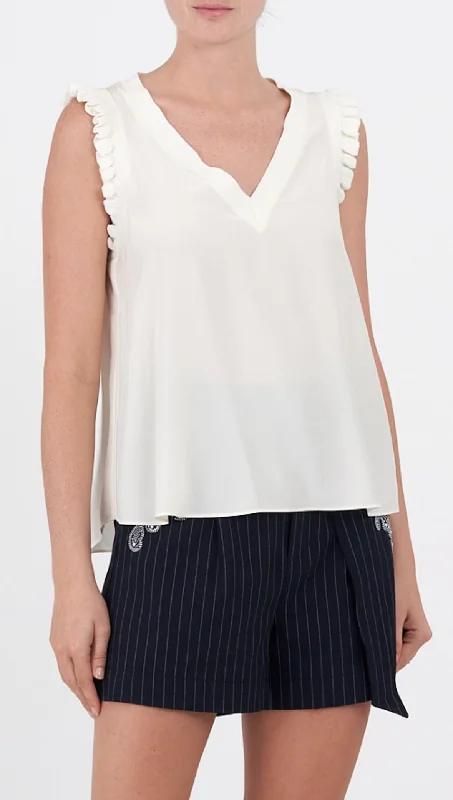 V-Neck Lenore Top in Ivory Preppy Women's College