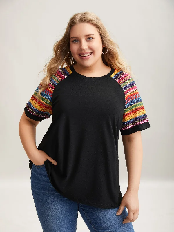 Multi-Color Striped Sleeve Spliced T-Shirt Scandinavian